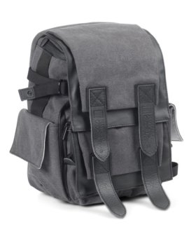 nNG Walkabout camera and laptop backpack S